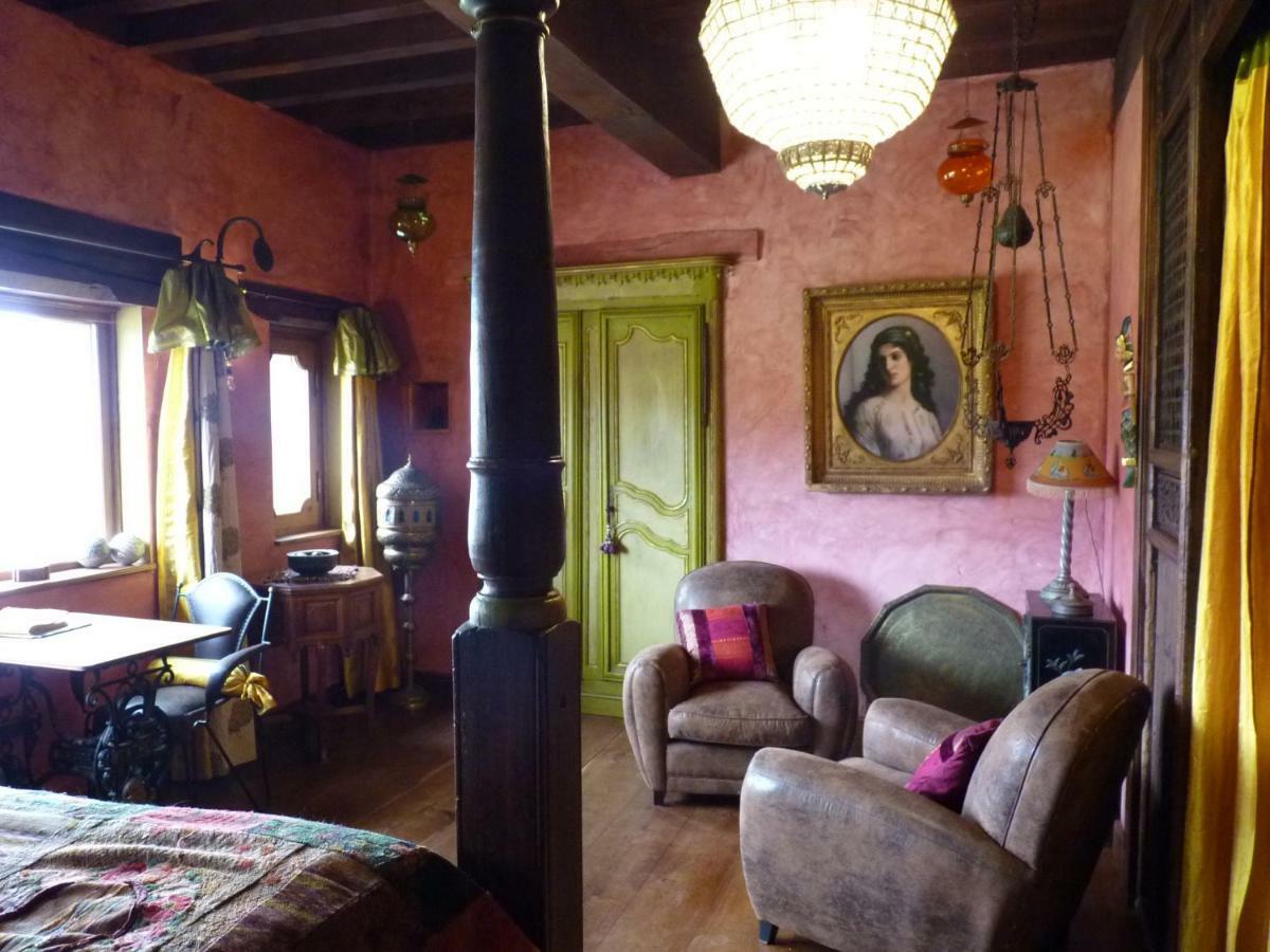 Les Folies De La Serve Ouroux Экстерьер фото